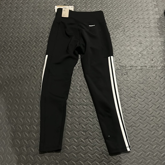 Women’s adidas leggings - Picture 2 of 3